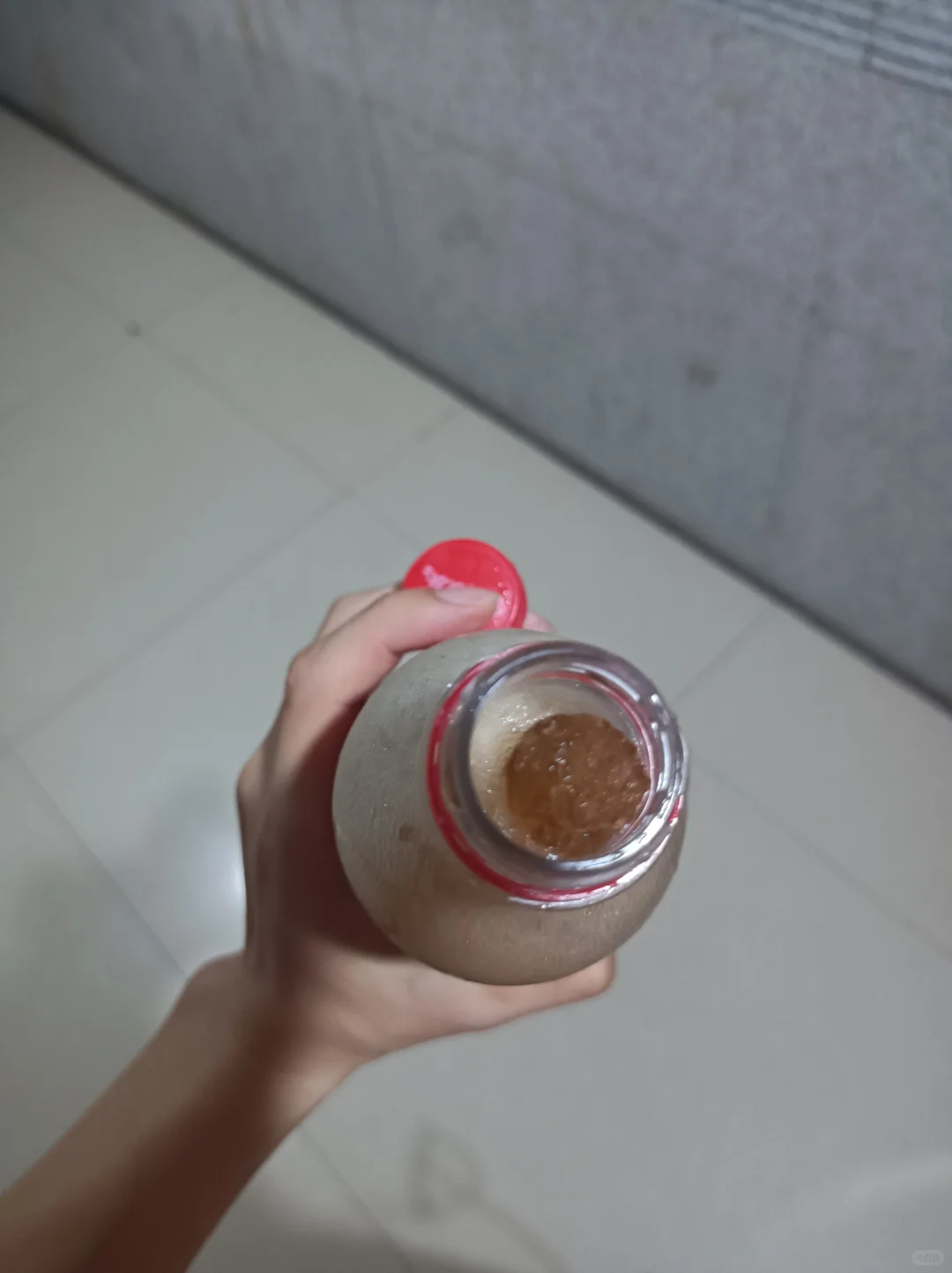 别人都是喝冰镇可乐，而我更喜欢冰冻可乐