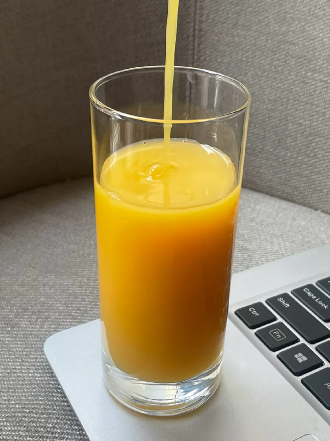 这直接就是橙子?在嘴里榨汁！！！?