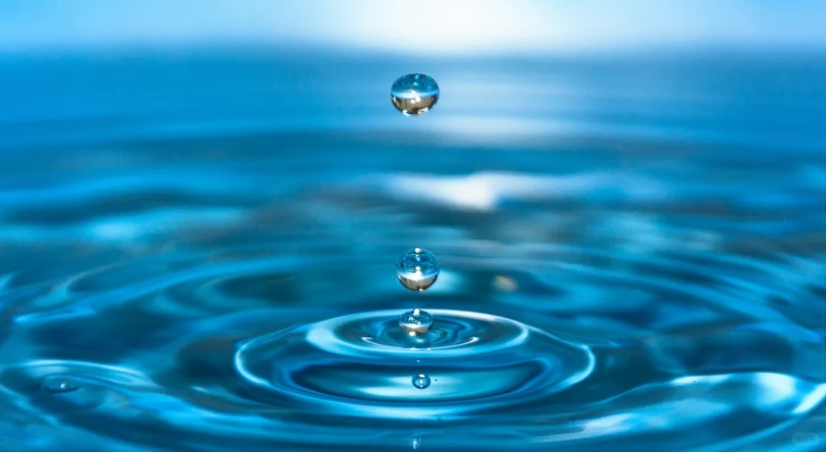 娃哈哈客服回应纯净水由今麦郎代工