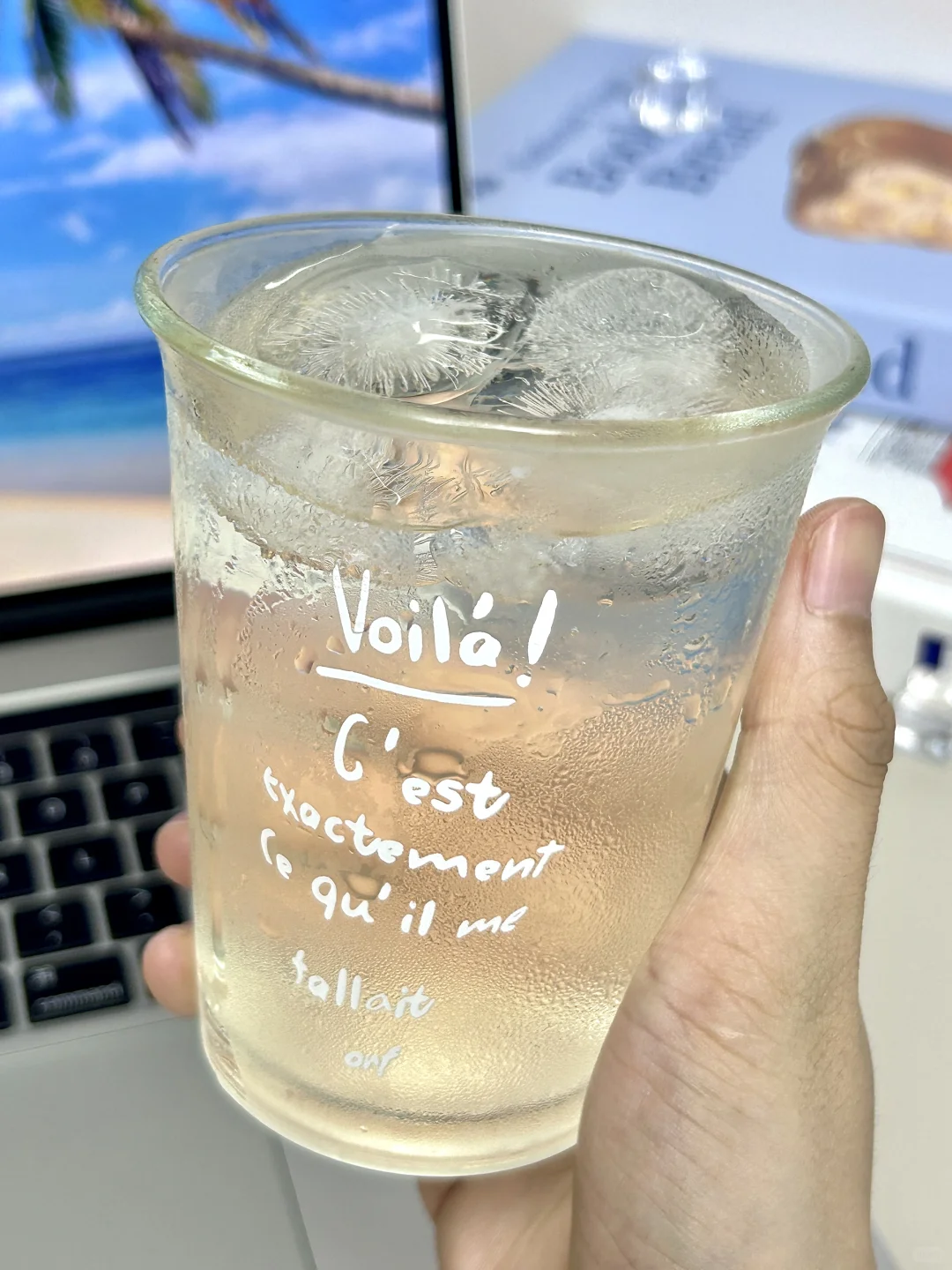 哦莫！打工的动力是椰子水给滴?‼️