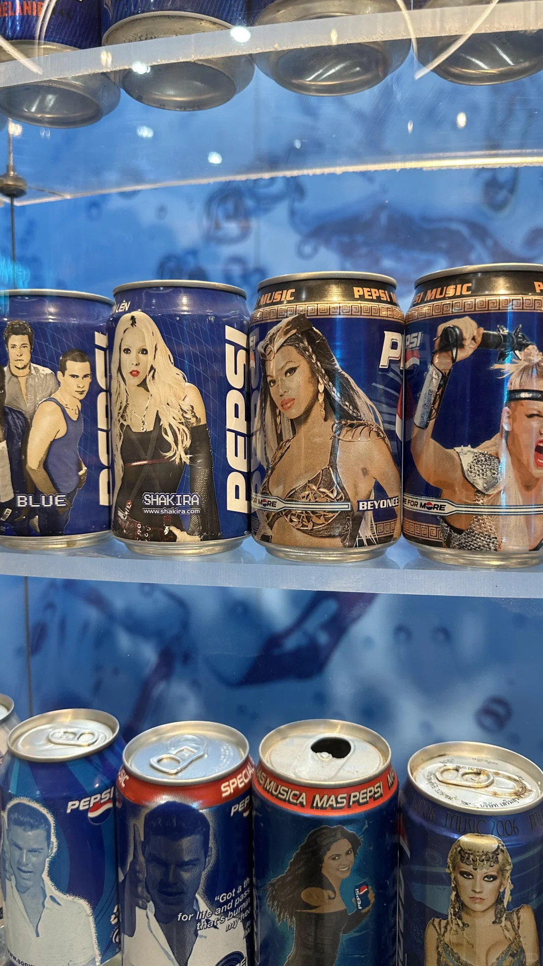 有两万多瓶可乐❗️❓