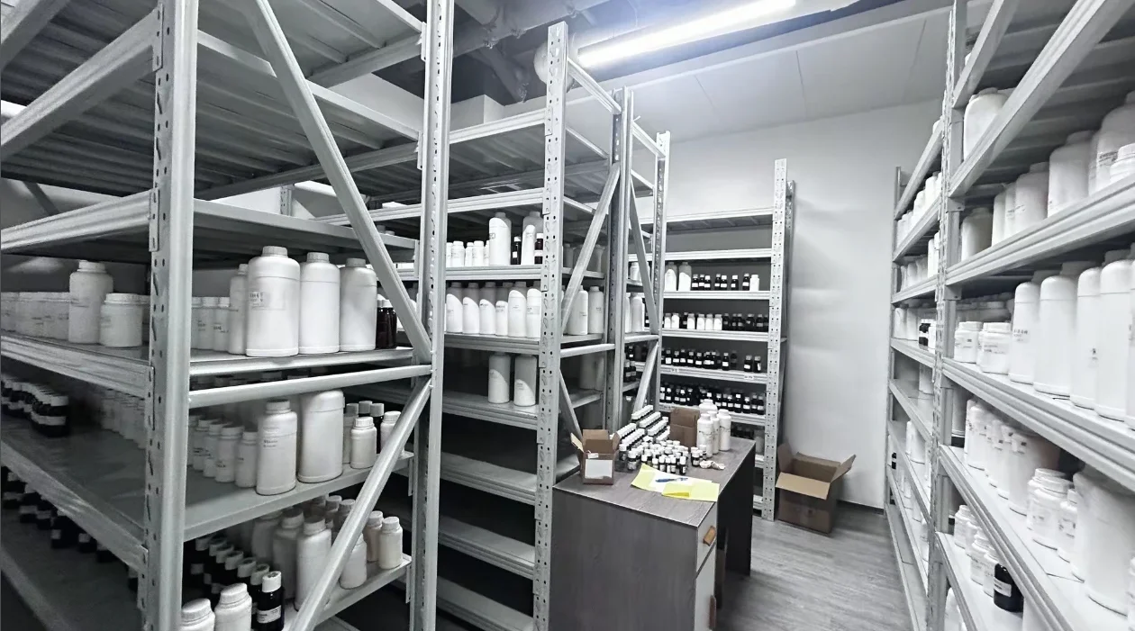 采购香精必看！3000+香型库的香精工厂