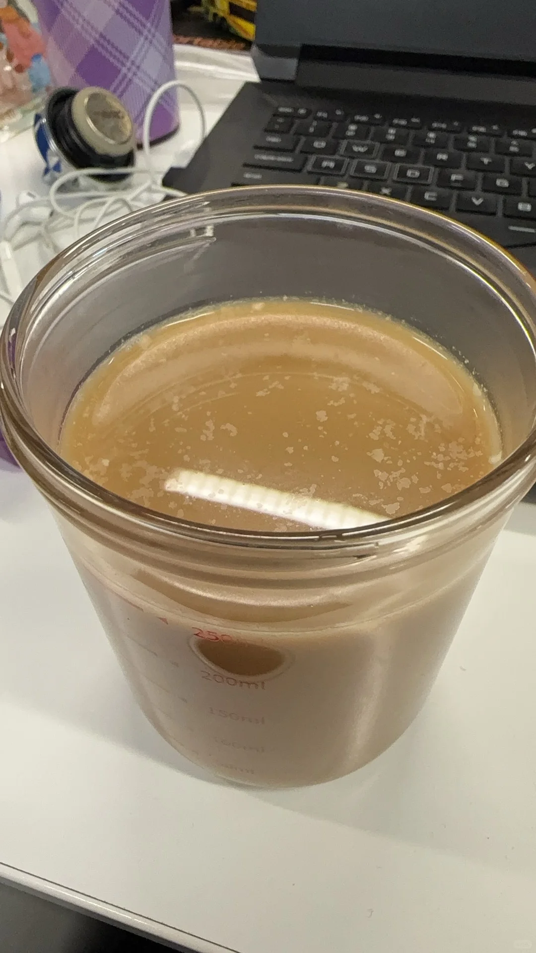 黑咖+杏仁奶 我一肚子午饭被秒卸载了