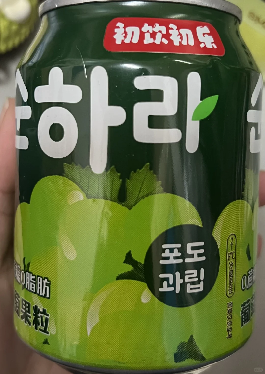 零食店买了三罐小饮料