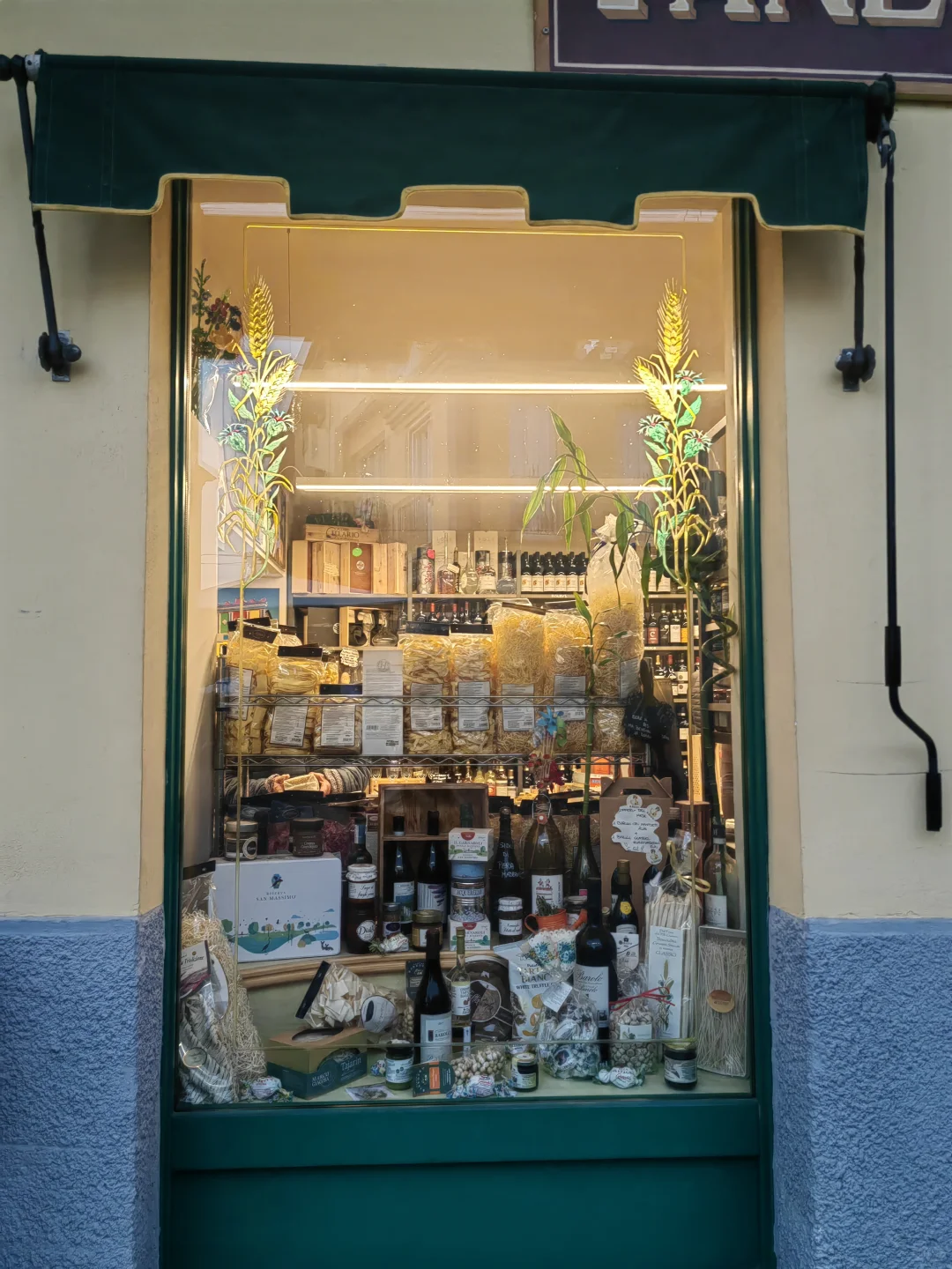 ?? 在意大利最佳葡萄酒产区爽爽喝酒