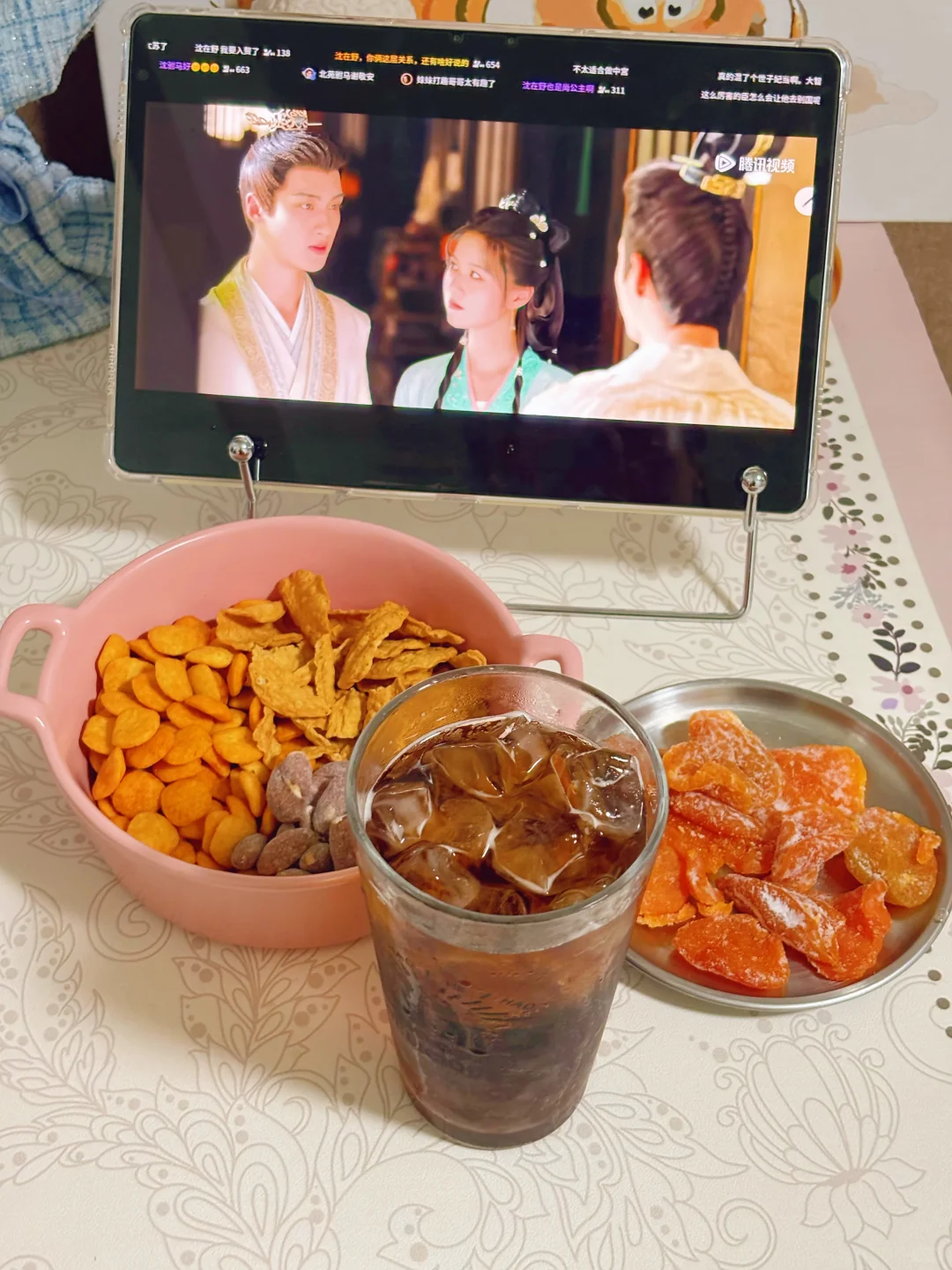 统一可乐冰红茶+零食=快乐翻倍！??