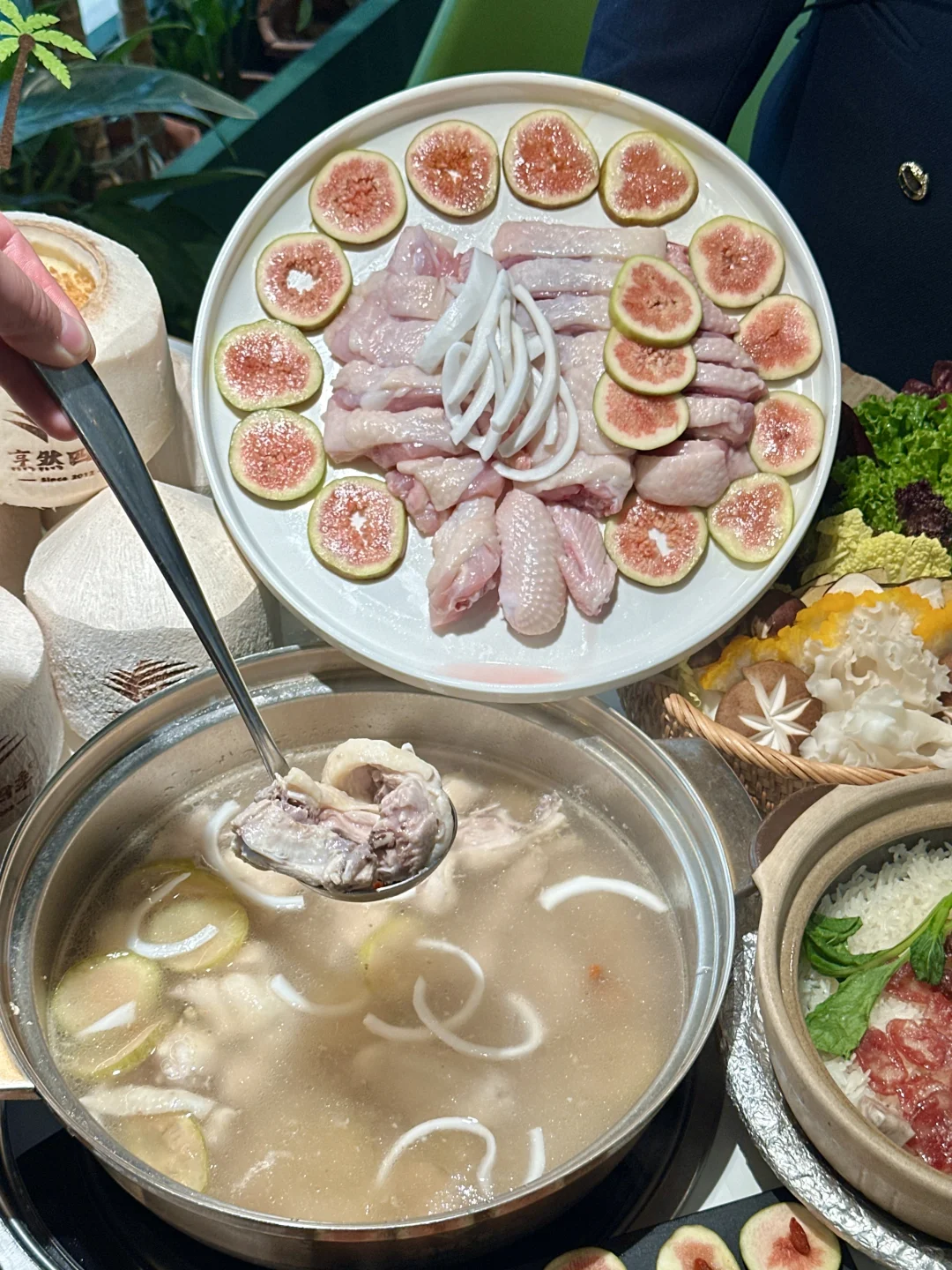 北京!吃到了人生椰子鸡火锅?。。N刷中。。