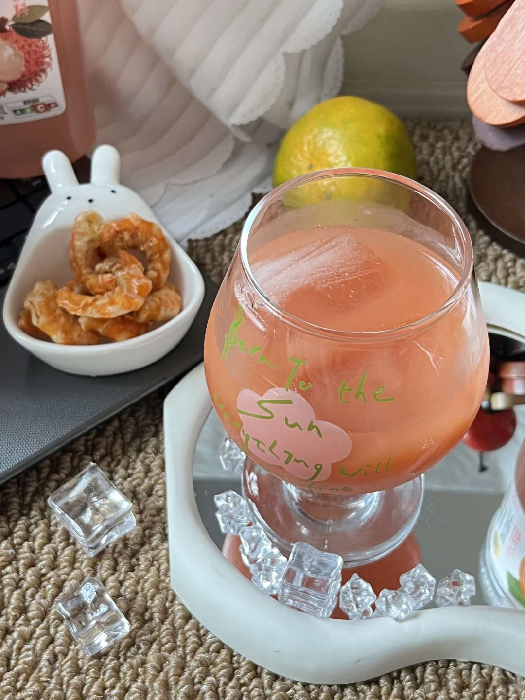 被盒马这波粉色果汁圈粉了！！