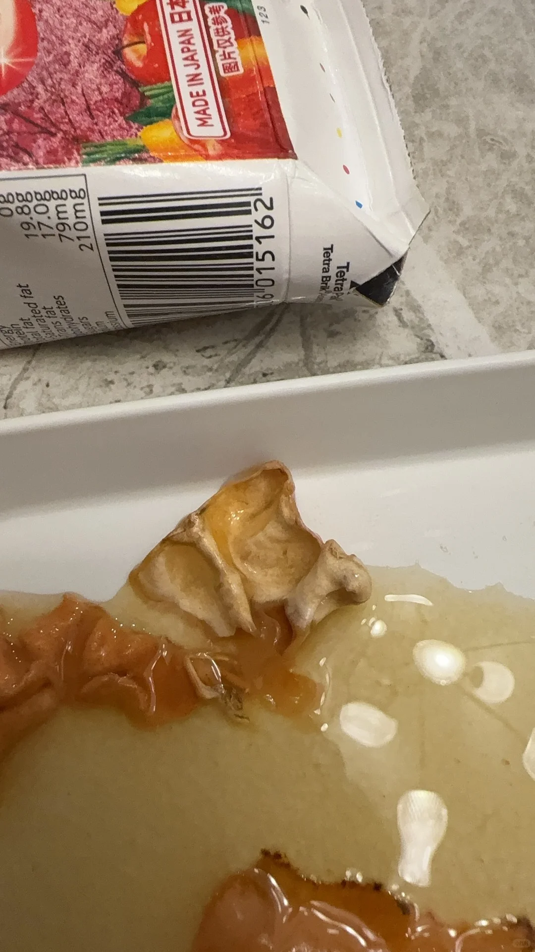 2岁宝宝果蔬汁里…发现大量黑色不明异物!!!