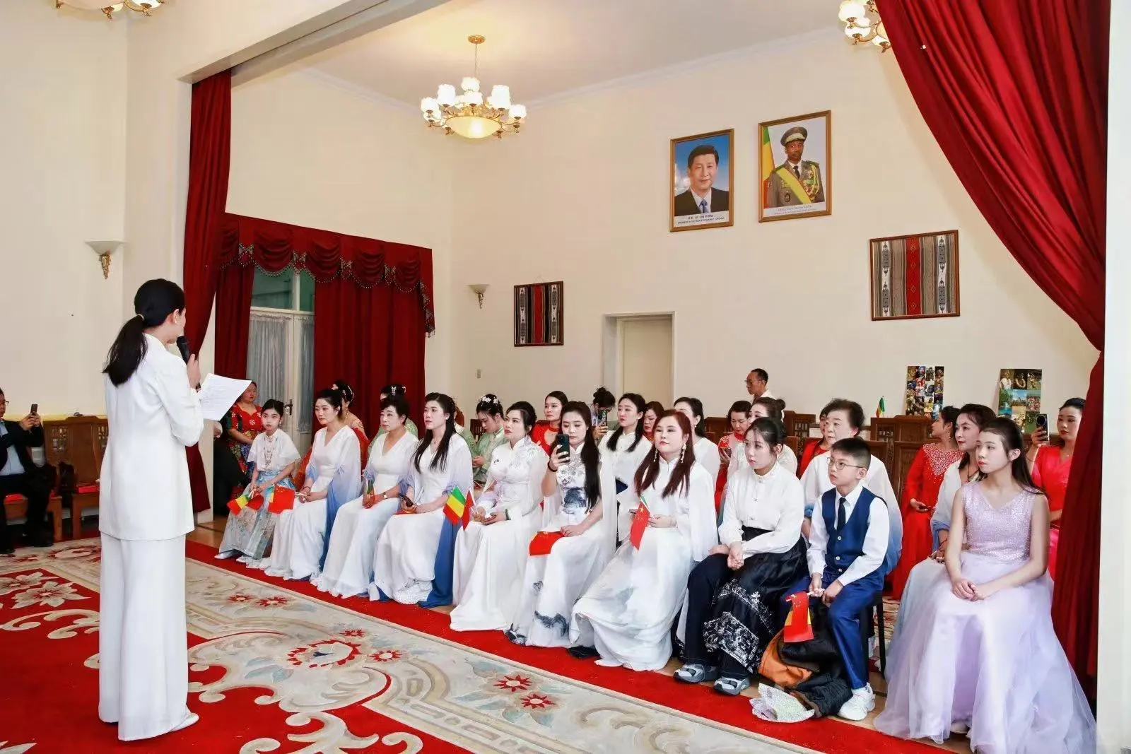 ❗️马里大使馆活动，实习生助力沟通