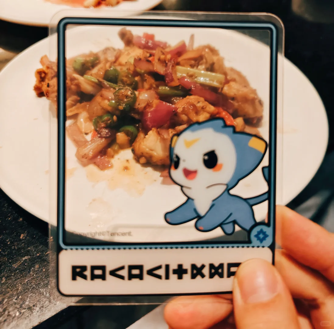 带迪莫吃点好吃的