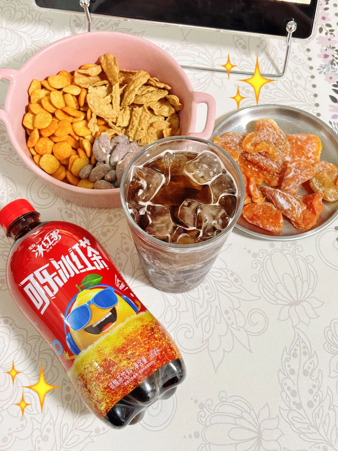 统一可乐冰红茶+零食=快乐翻倍！??