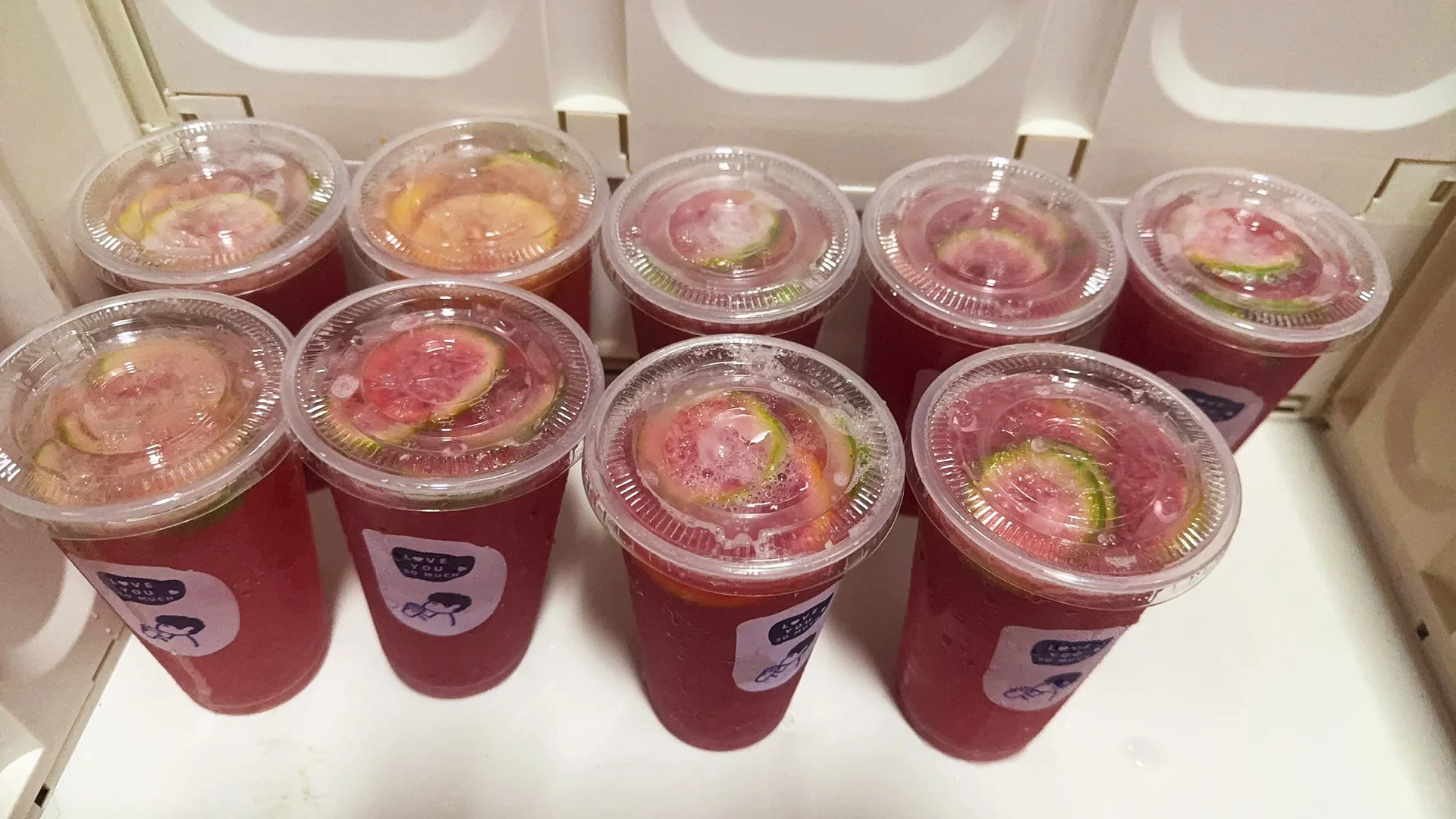 好喝的新品?石榴汁冰柠茶出摊啦??