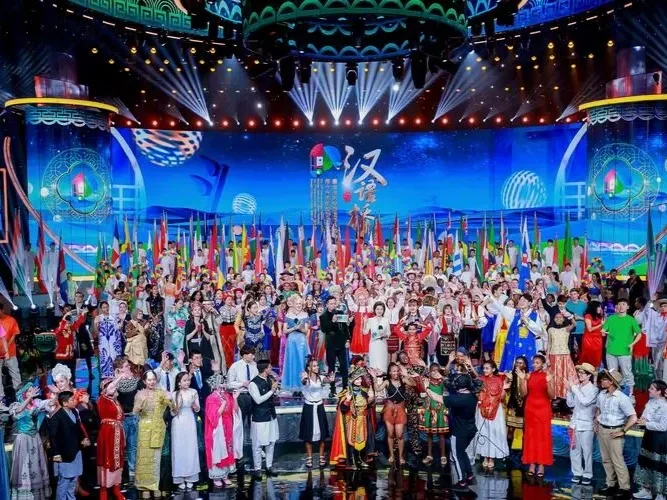 汉语桥”：世界青年的中文梦与友谊桥