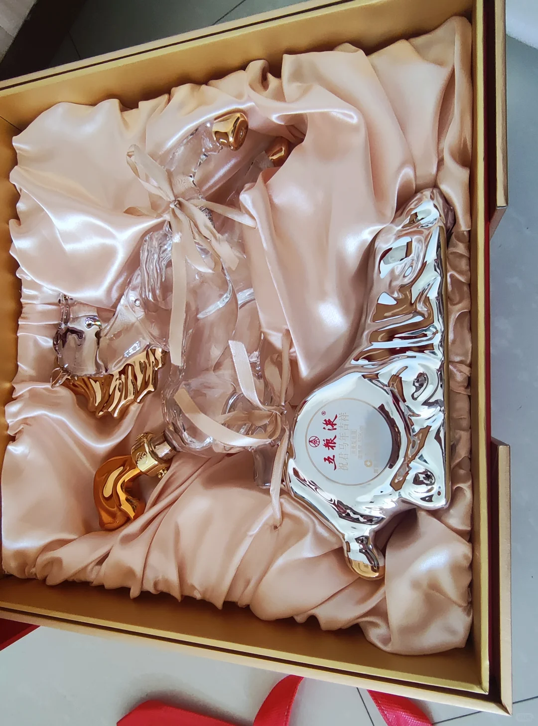 【五粮液生肖酒】五粮液生肖马500ml 52度