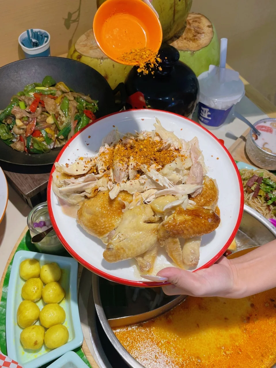 在这家火锅店吃出了海南味儿