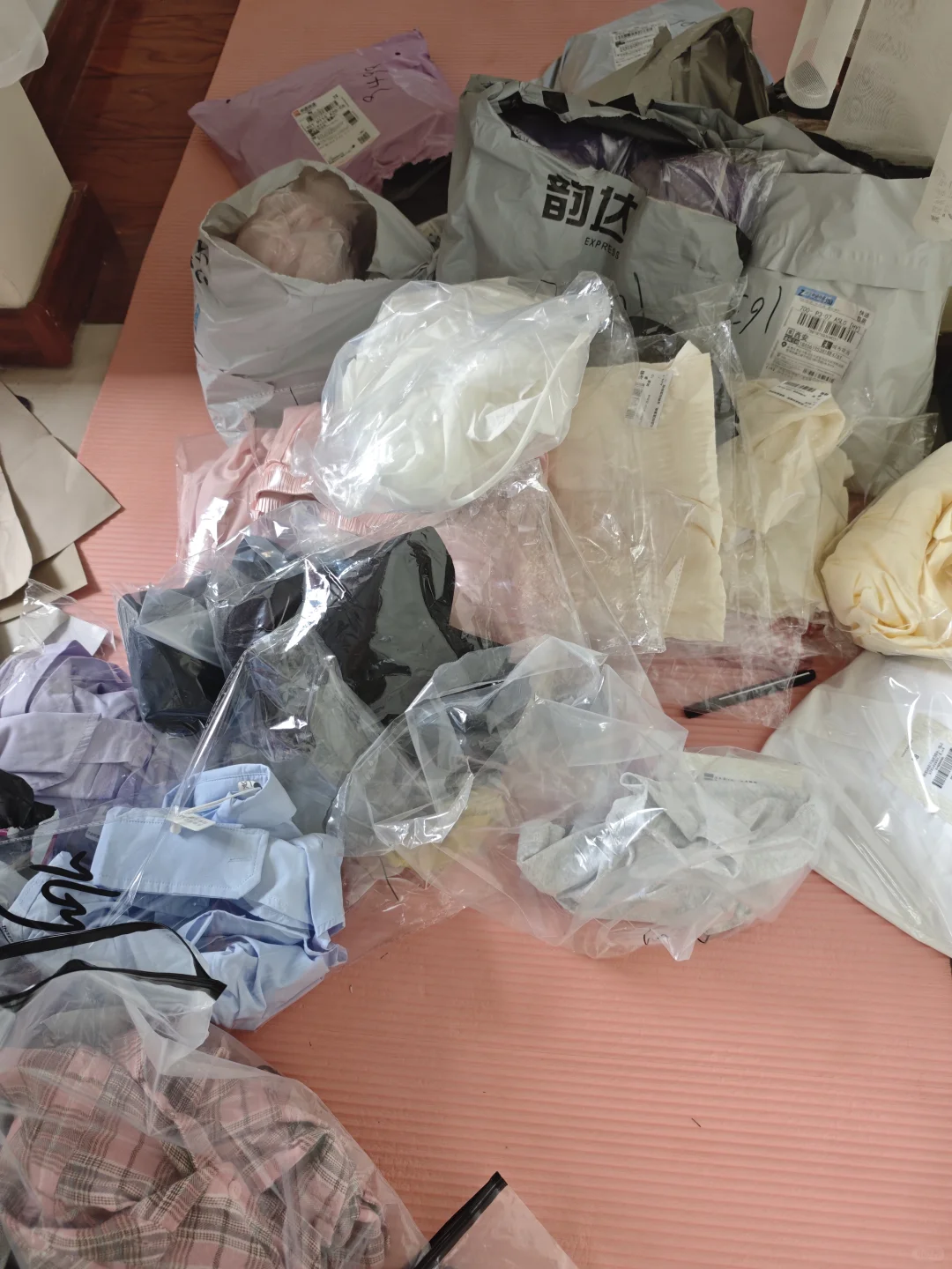 当下服装行业真的是怎么了？！！！！