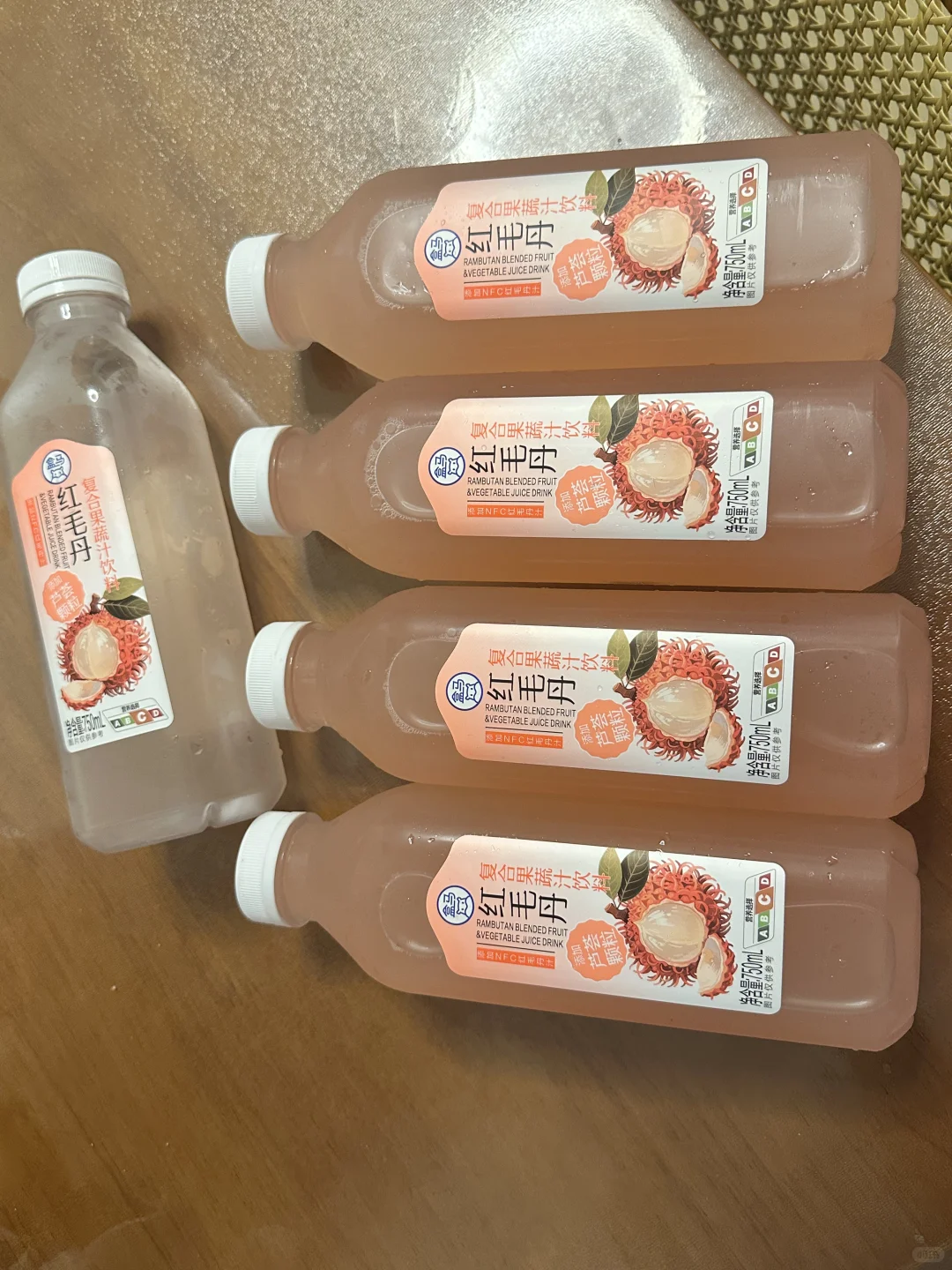 抠搜人盒马奥莱之复合果蔬汁