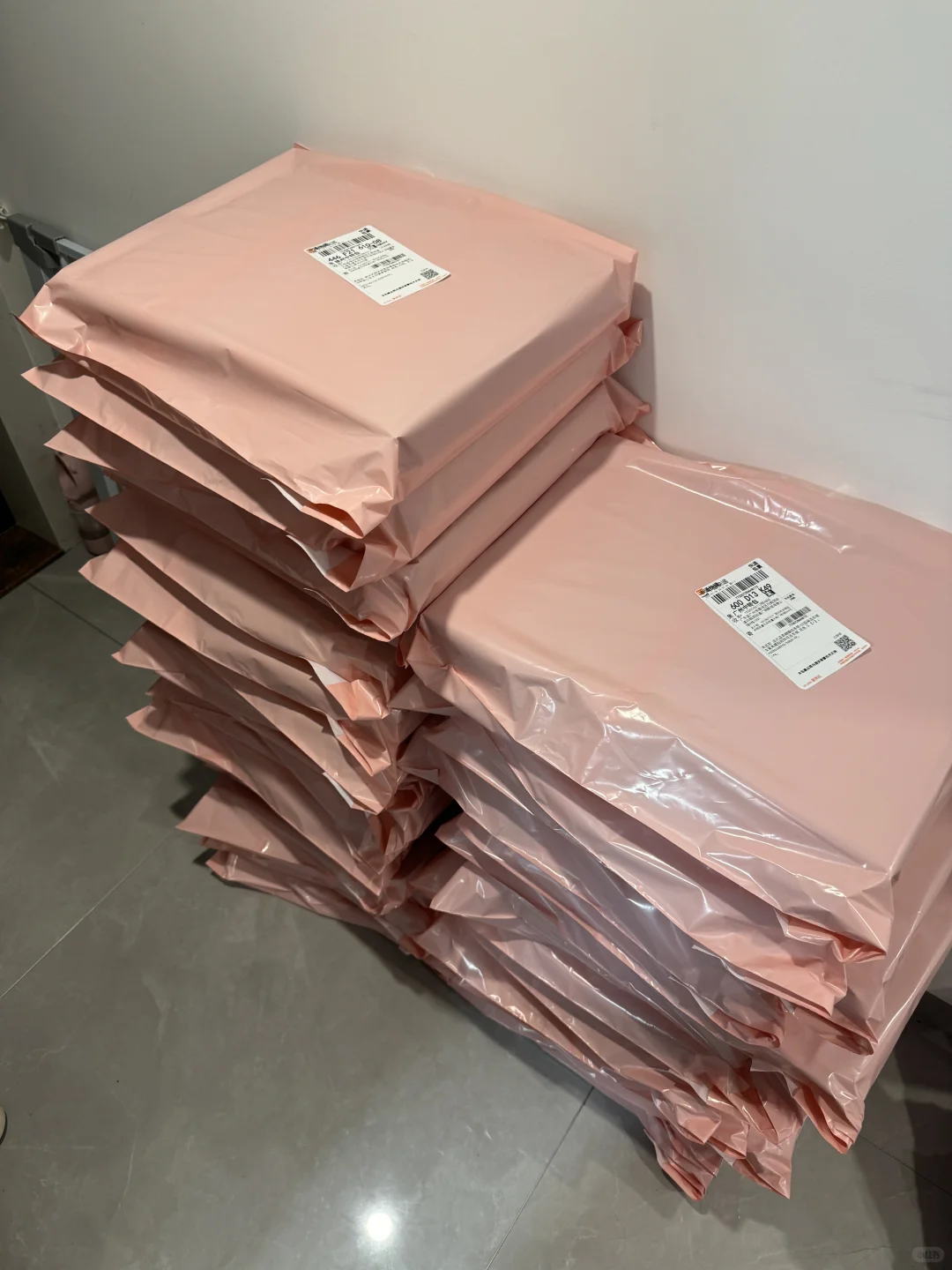 23岁在深圳做服装一年搞到人生第一个100W！