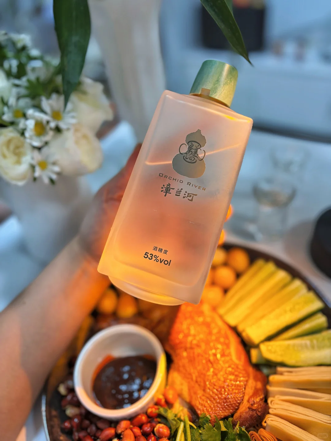 周四晚，此刻。