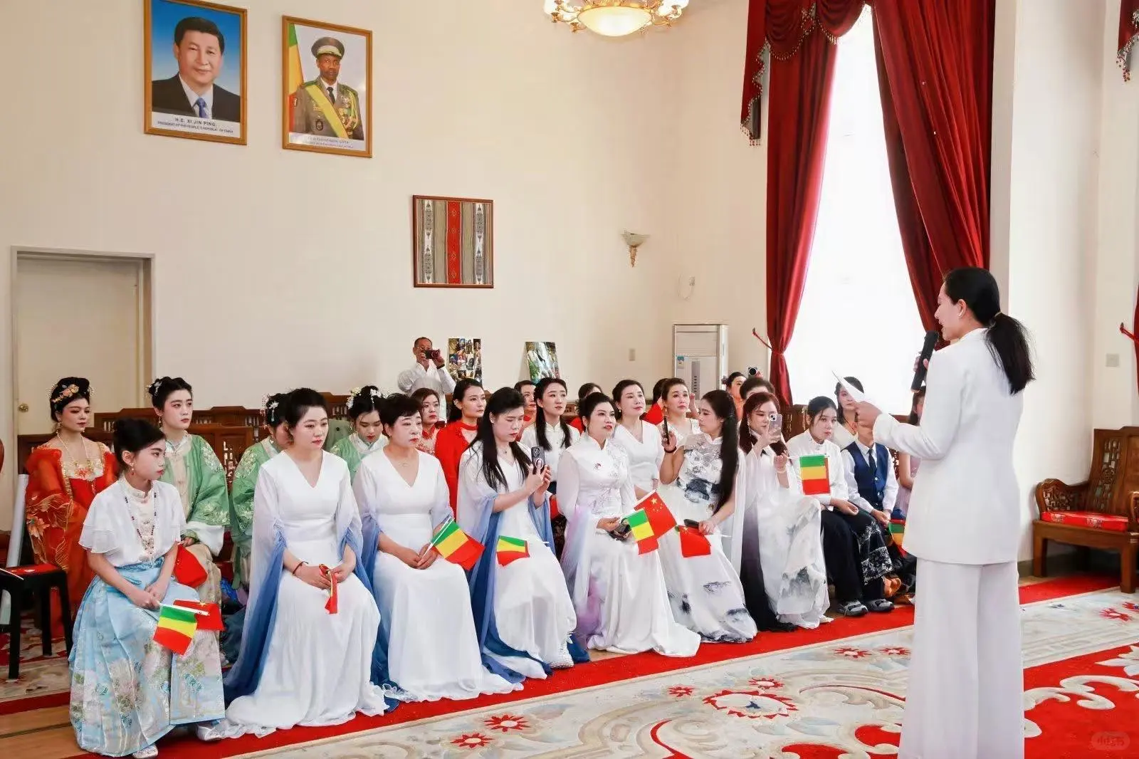 ❗️马里大使馆活动，实习生助力沟通