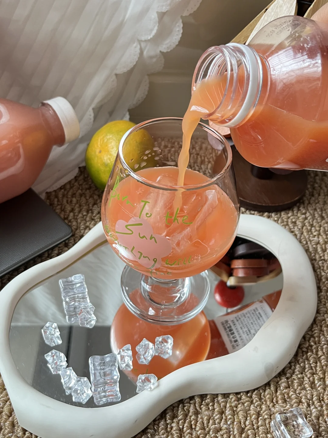 被盒马这波粉色果汁圈粉了！！