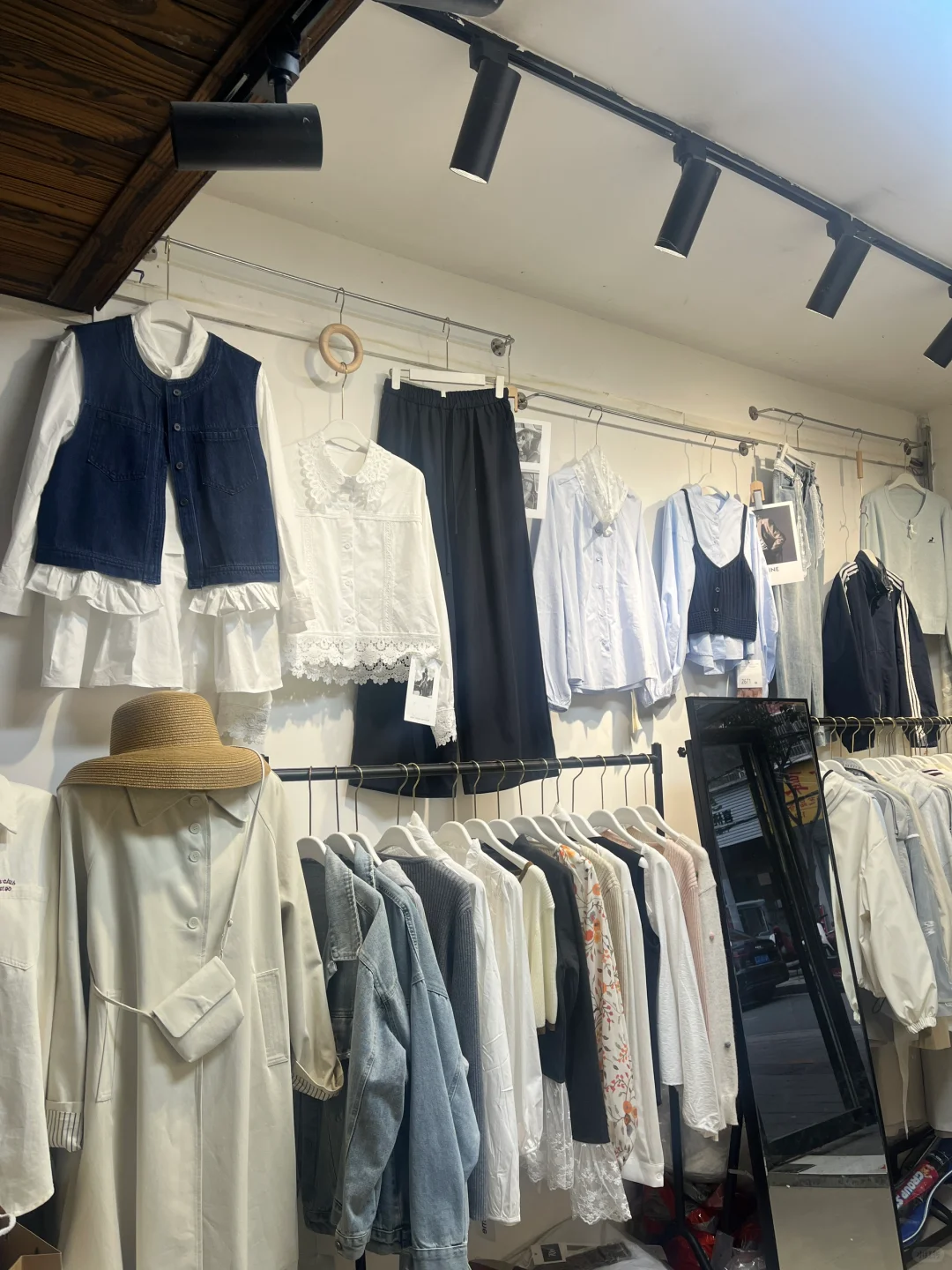 劝退一个是一个，姐妹开什么都不要开女装店