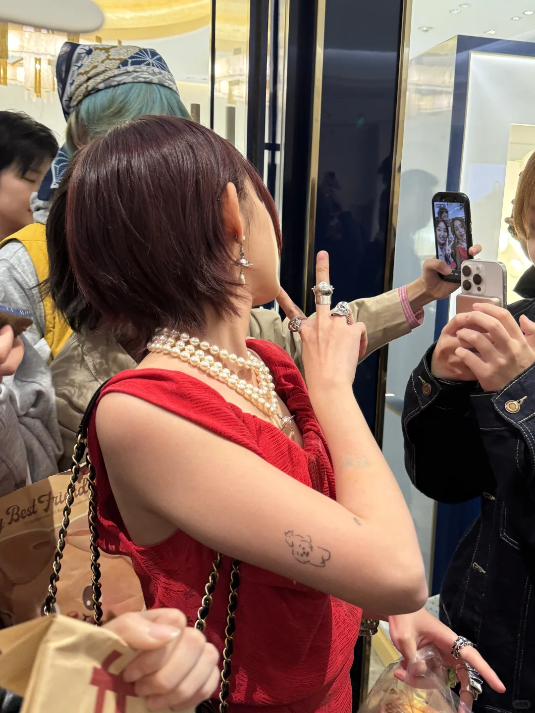 又和酸酸见面了嘿嘿