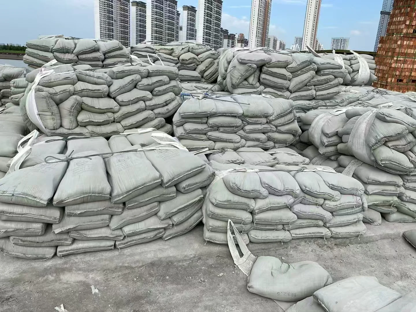 无锡长期提供黄沙水泥各种建材配送