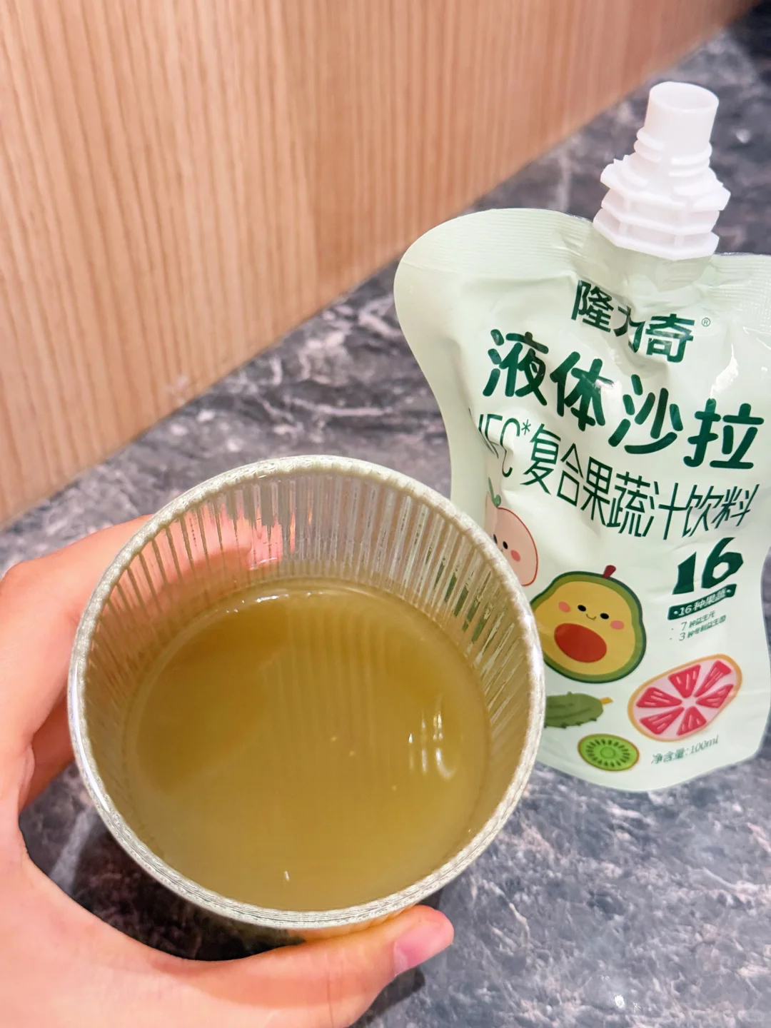 想喝健康果蔬汁?隆力奇NFC饮料别错过