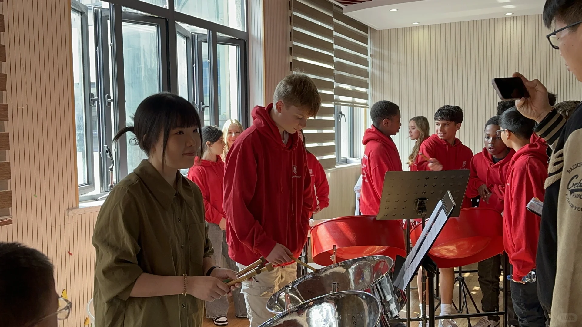 跨文化交流无国界，语言不通照样玩嗨?