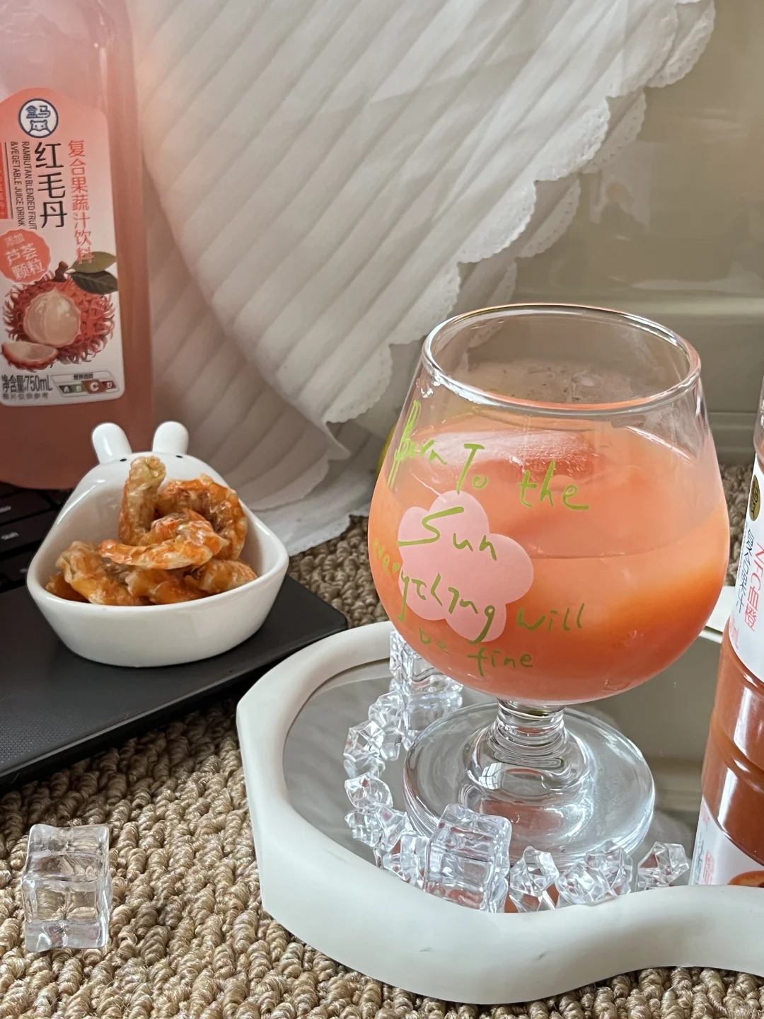 被盒马这波粉色果汁圈粉了！！