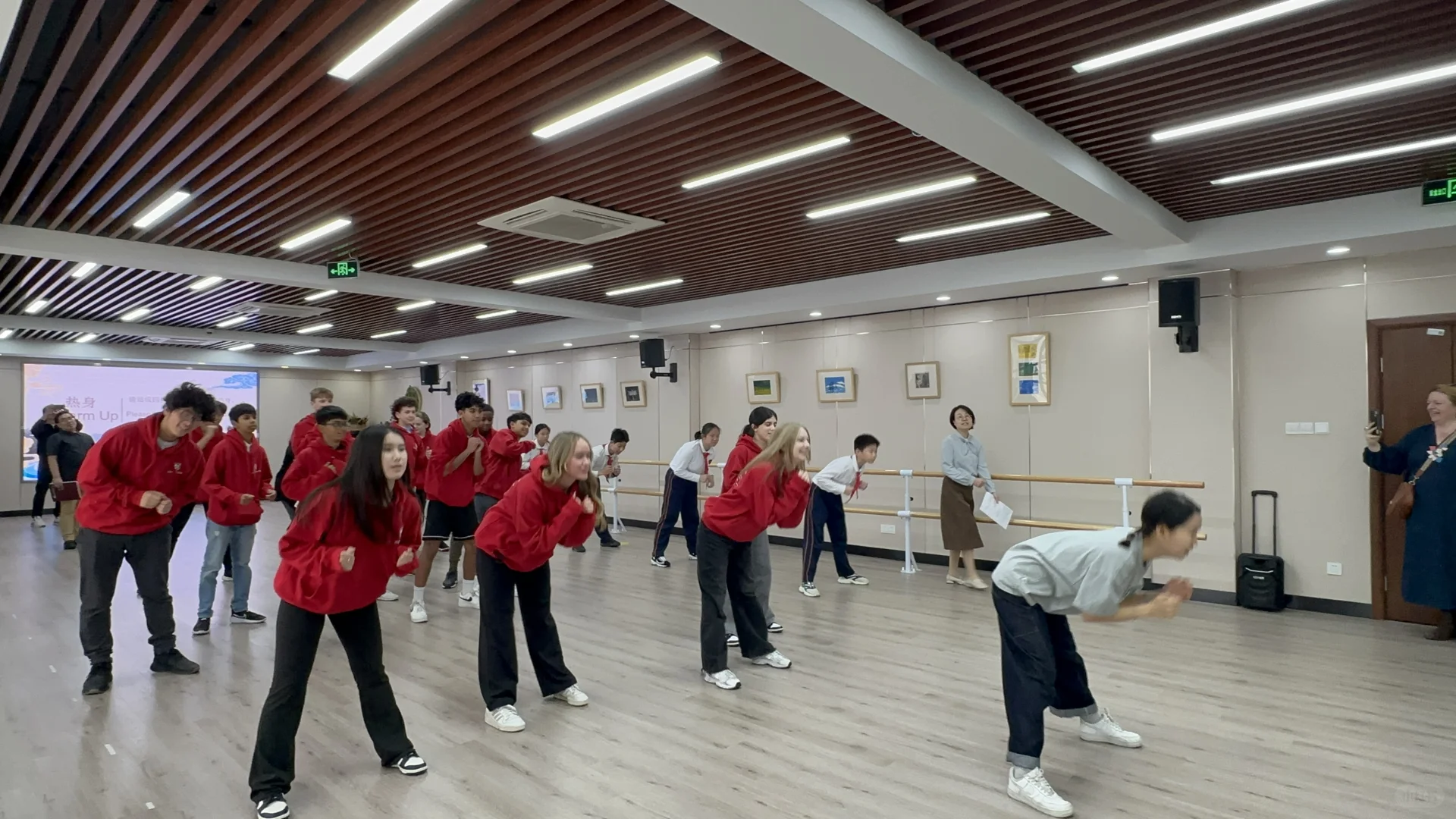 跨文化交流无国界，语言不通照样玩嗨?