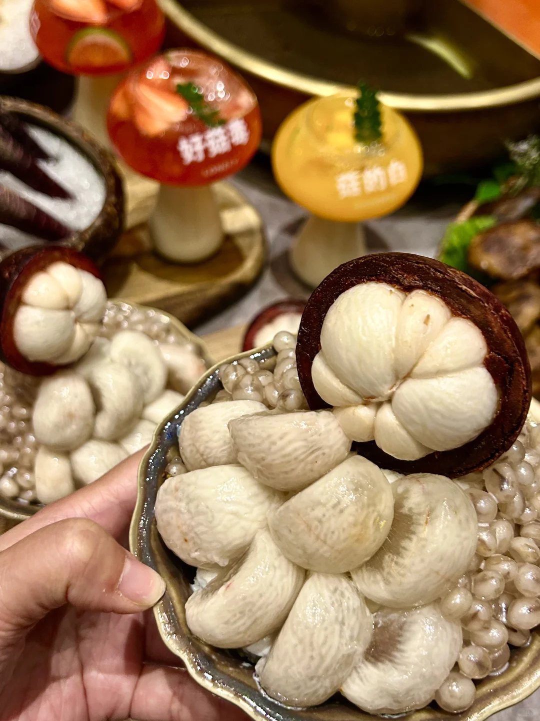 在大连喝到?了…红伞伞白杆杆…