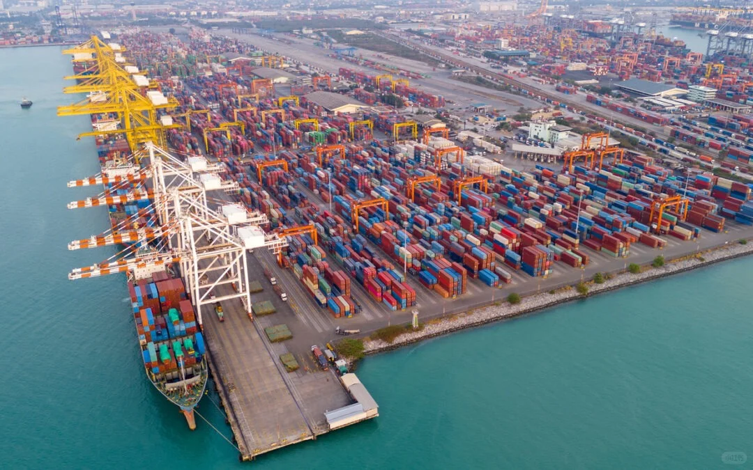 ?本周外贸风向：从航运涨价到贸易冻结