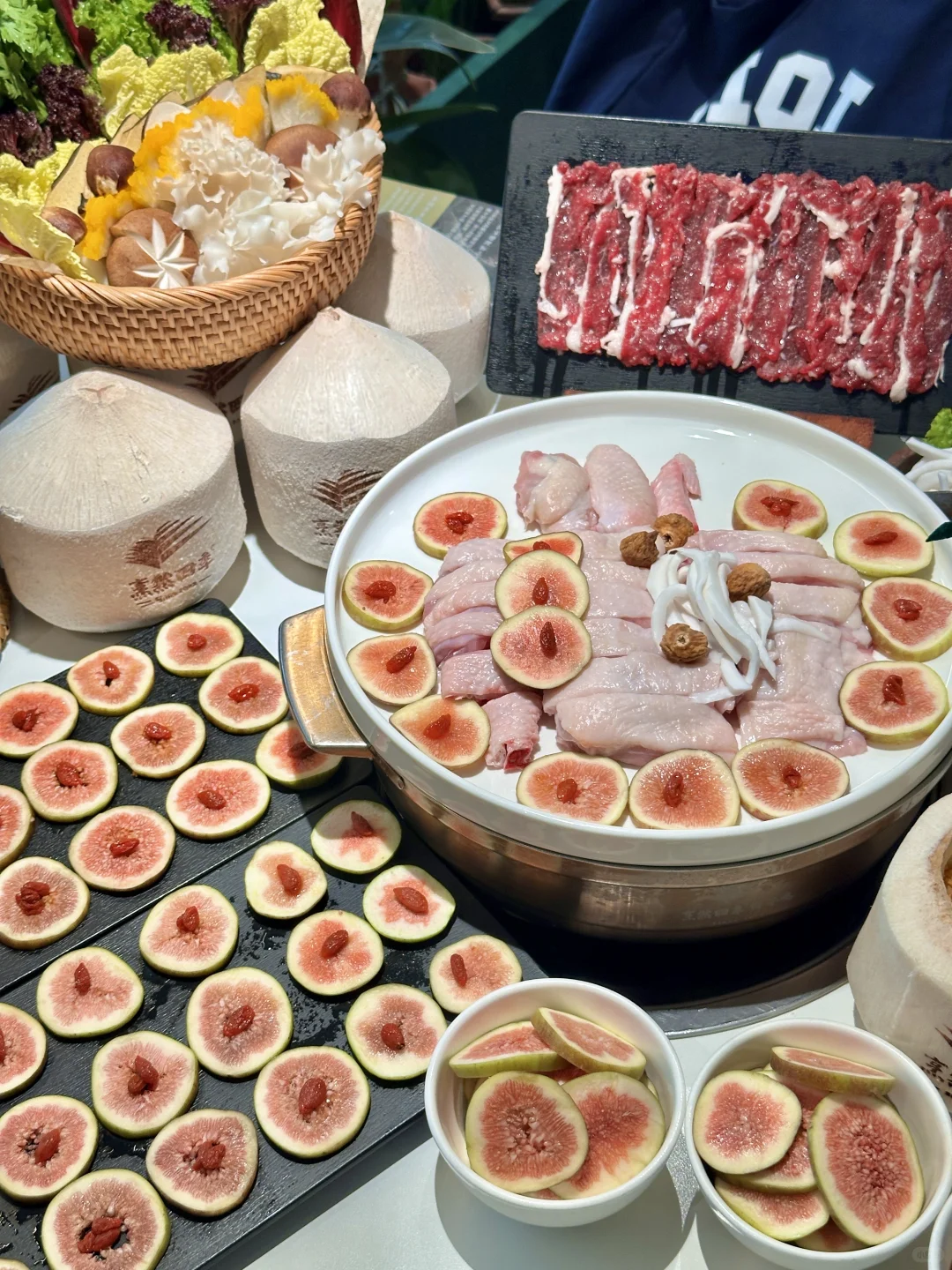 北京!吃到了人生椰子鸡火锅?。。N刷中。。