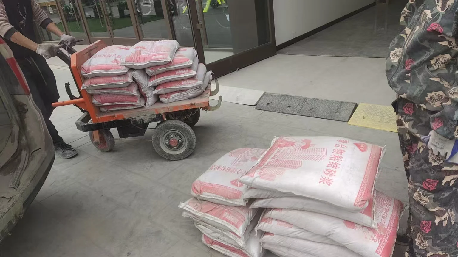 一站式建材供应，水泥、砂子、红砖、加气块