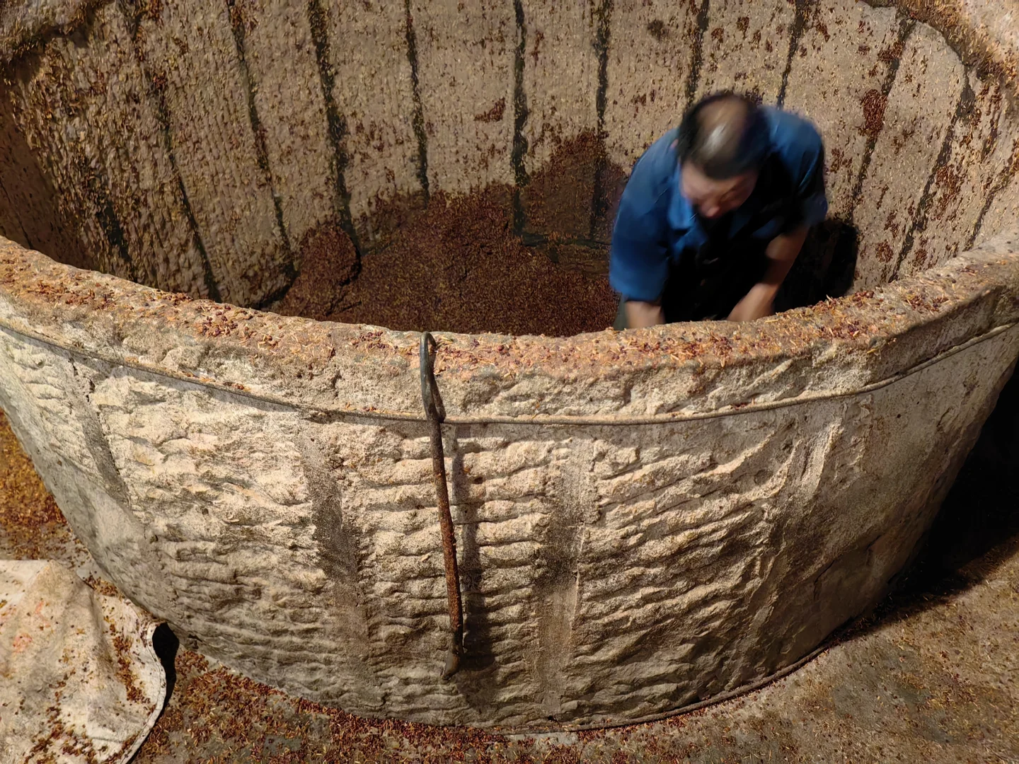 除了32一斤的糯高粱酒，还有20一斤的纯粮酒