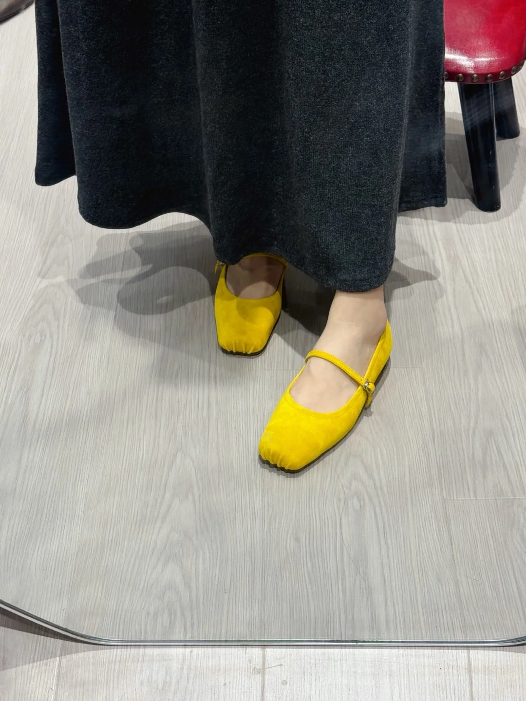 今天被一整层鞋美到了！！！超多批发鞋店～