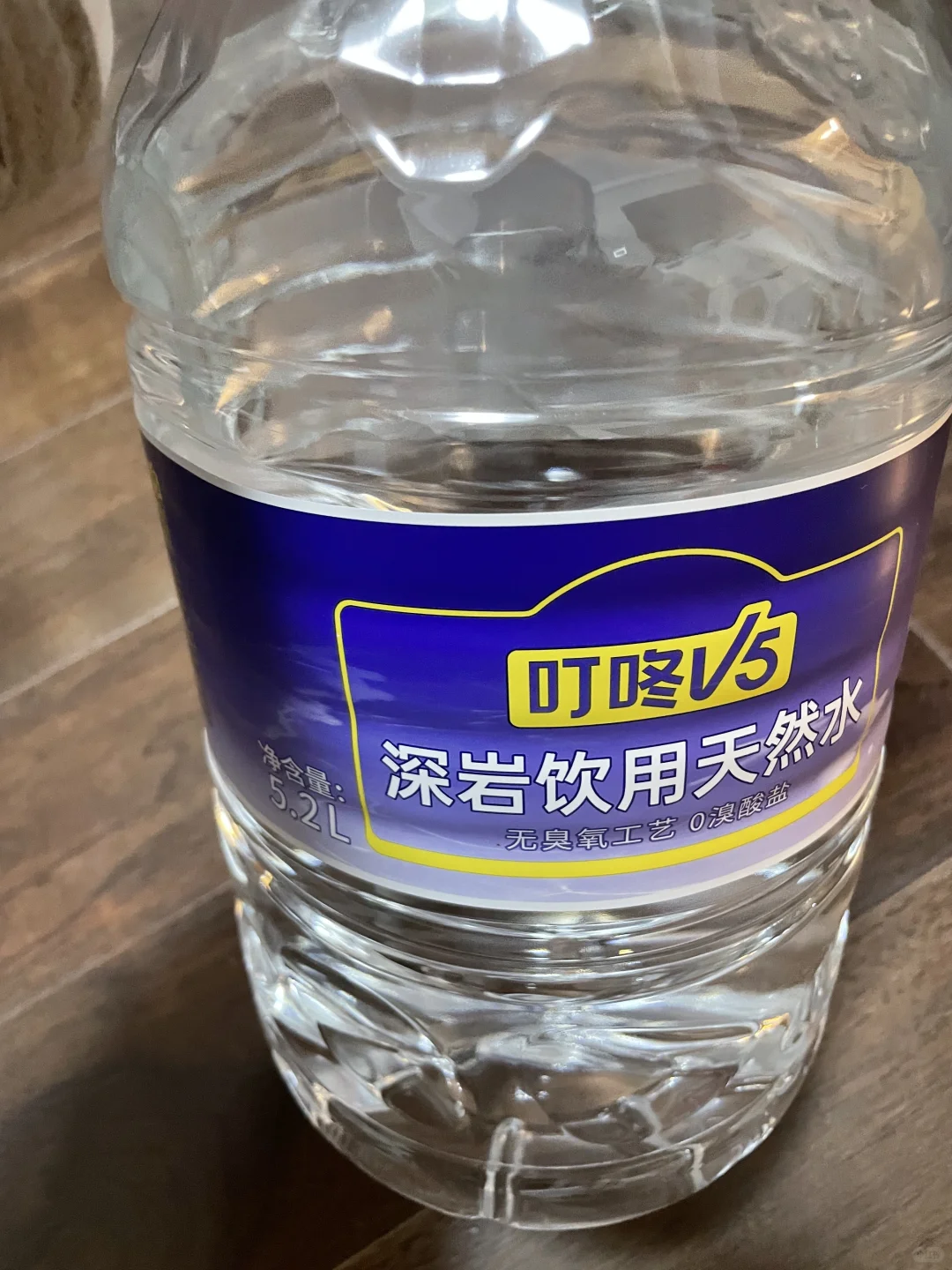 千万避雷！叮咚深岩饮用天然水难喝到炸裂！