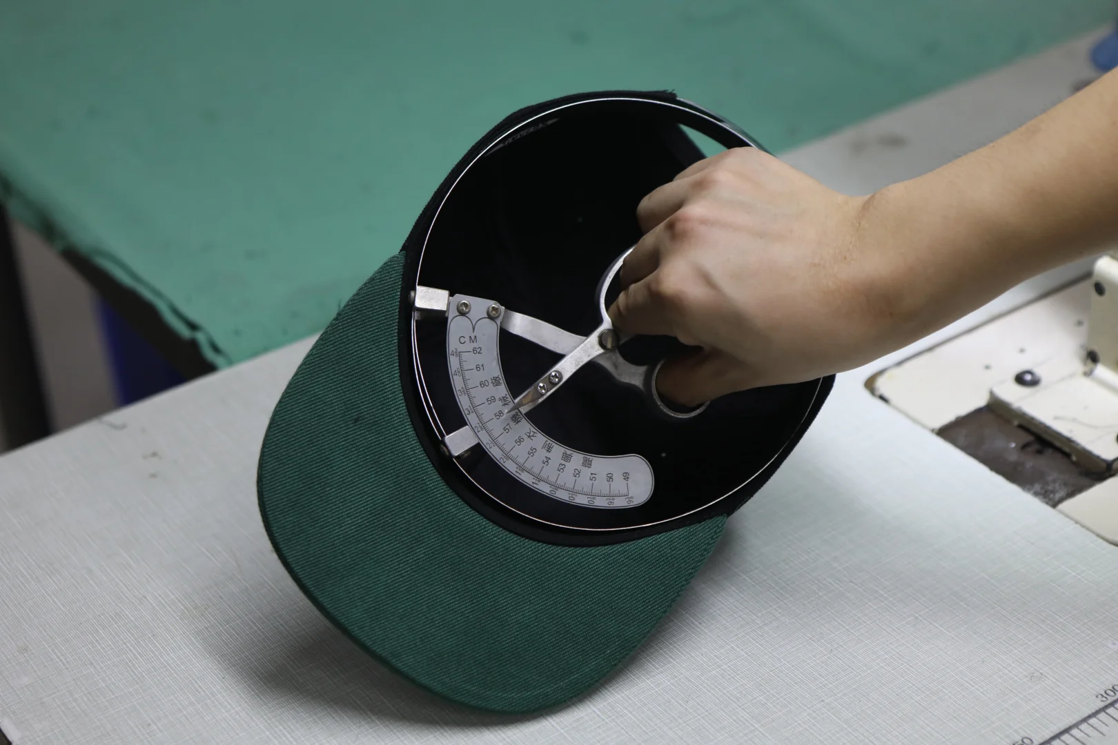 从 0 到 1 的创想： 源头帽厂的定制服务