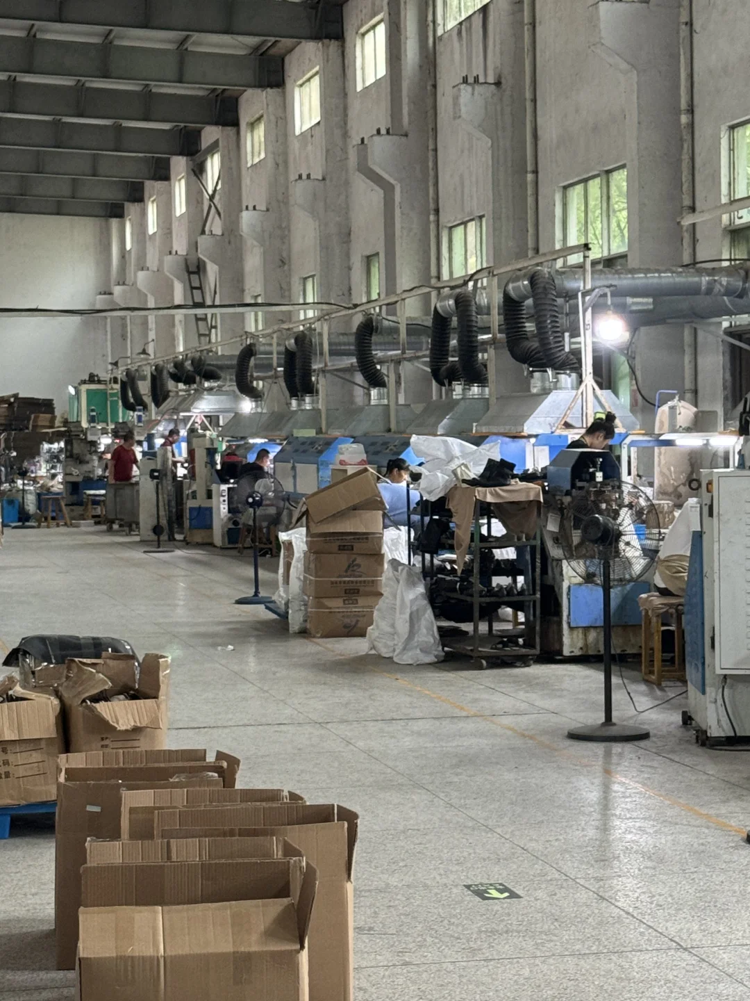 真实00后自己的鞋厂！！！