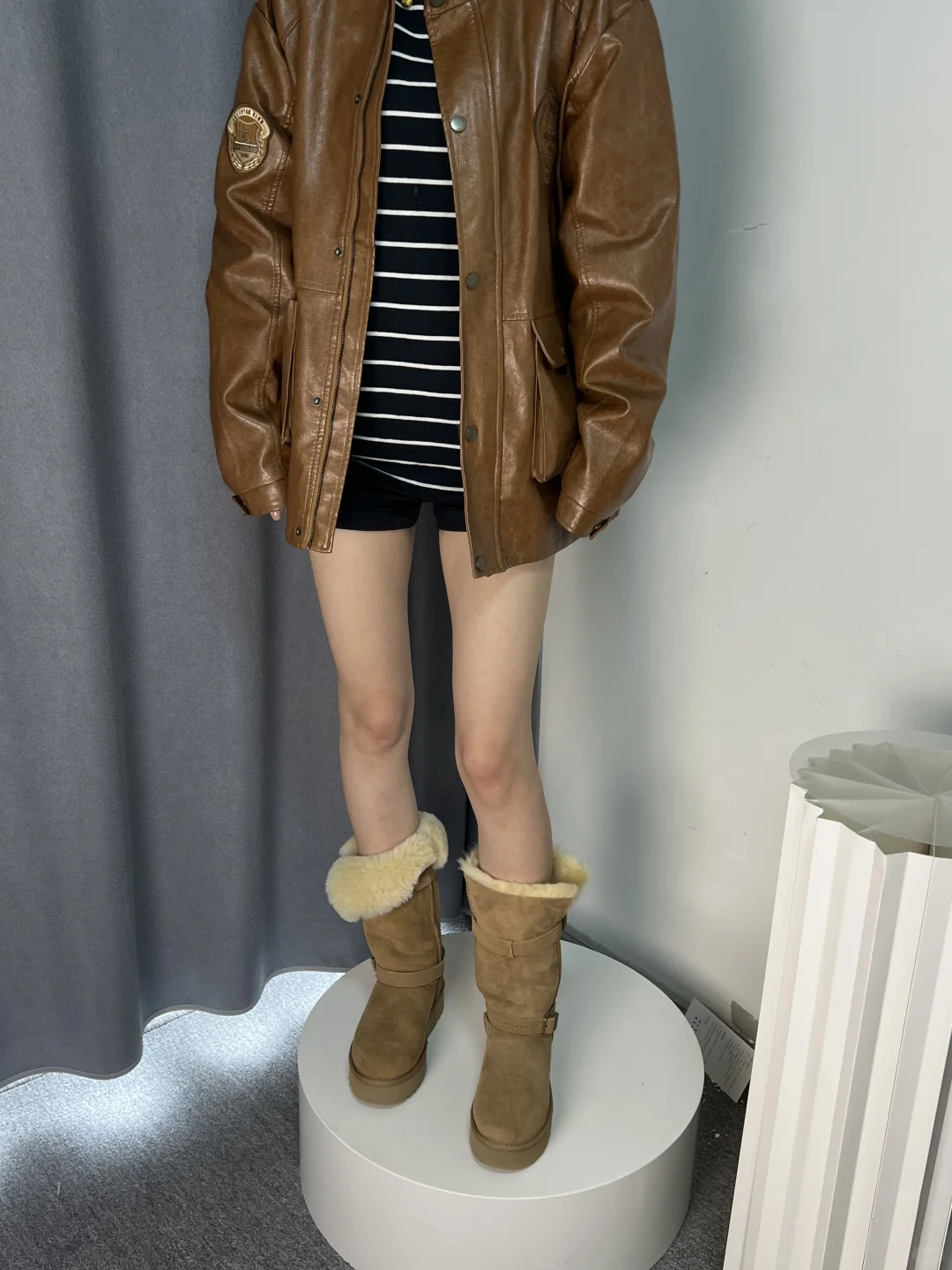 175小姐姐无滤镜无拉腿上脚实拍?