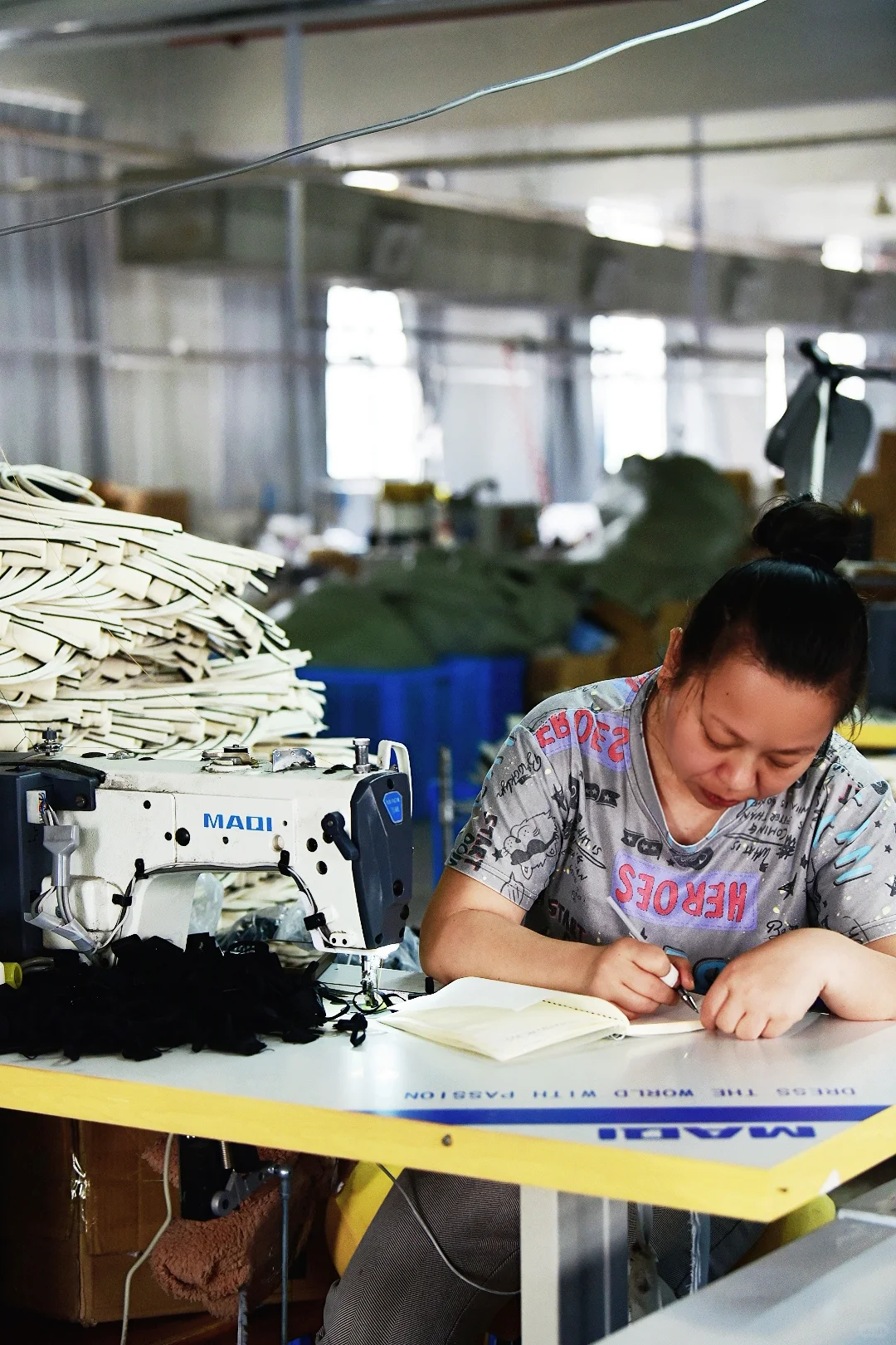 【五一特辑|每一顶帽子,都有阳光的温度☀