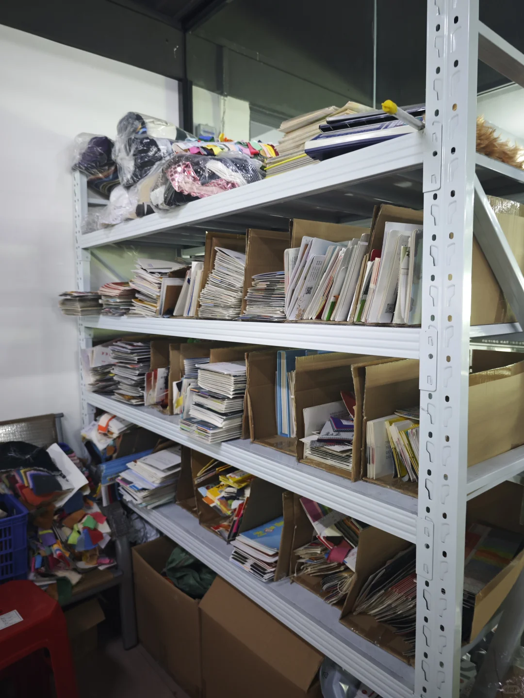 帽子主打“小单快反与灵活定制