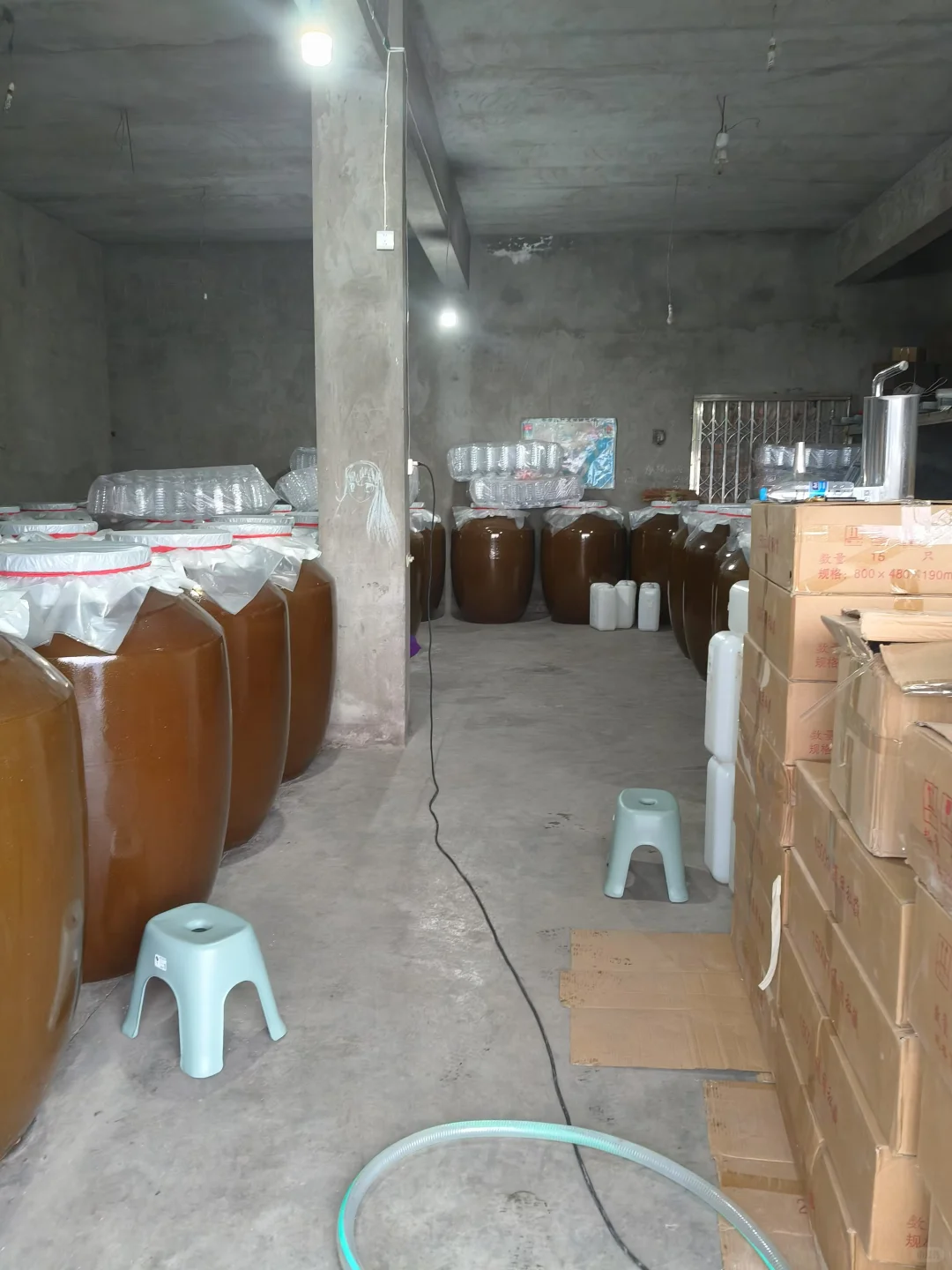 高粱白酒，自己酒厂