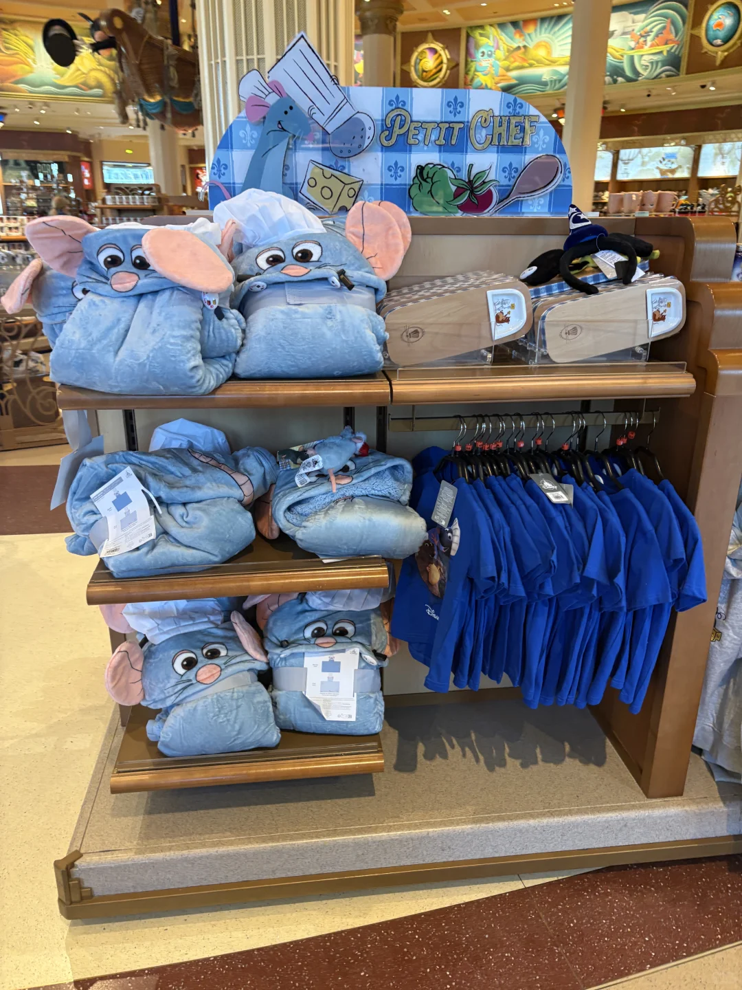 是谁在巴黎迪士尼买到了料理鼠王全家桶✌?