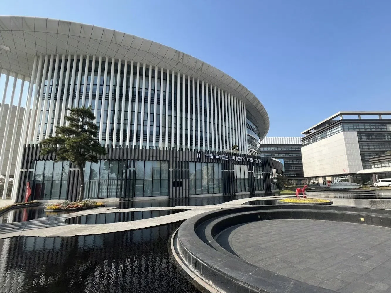 ?带娃闯进“帽子王国”,解锁1000+顶奇趣帽