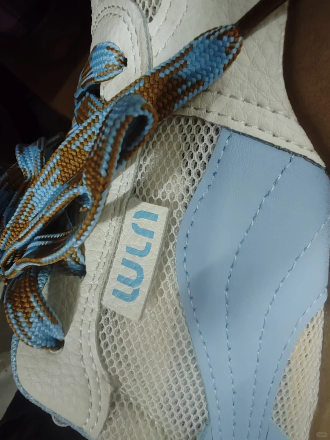 帮忙选一双鞋子