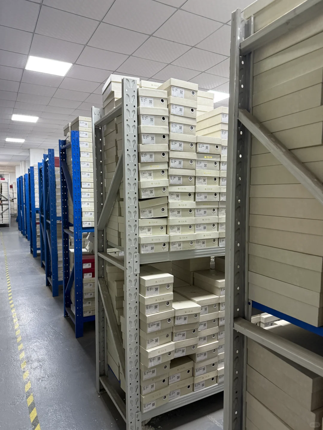 找到一家几十块就能拿的鞋子工厂